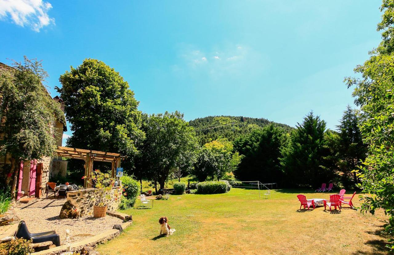Domaine De Bauzit Bed & Breakfast Vals-pres-le-Puy Bagian luar foto