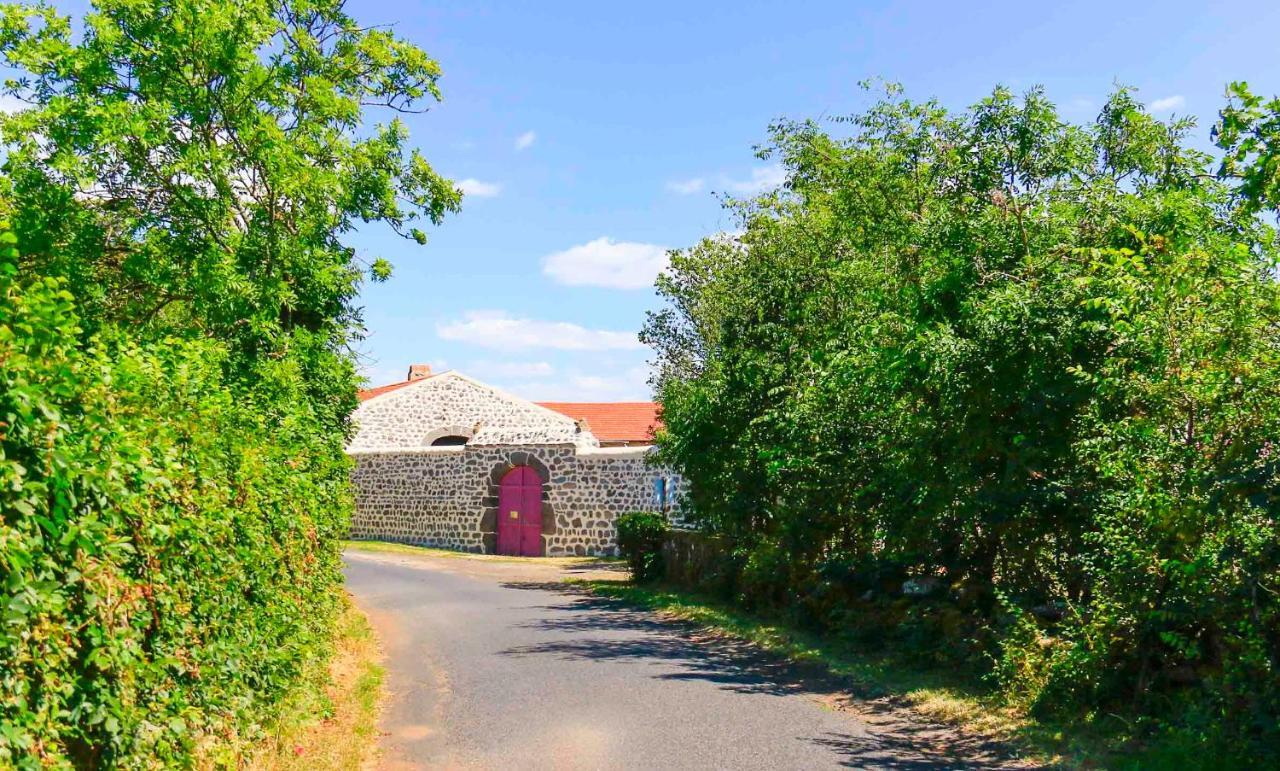 Domaine De Bauzit Bed & Breakfast Vals-pres-le-Puy Bagian luar foto