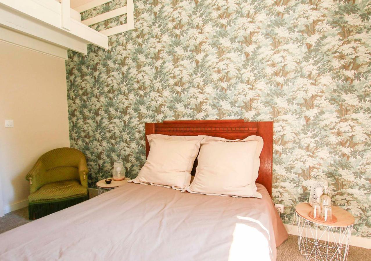 Domaine De Bauzit Bed & Breakfast Vals-pres-le-Puy Bagian luar foto
